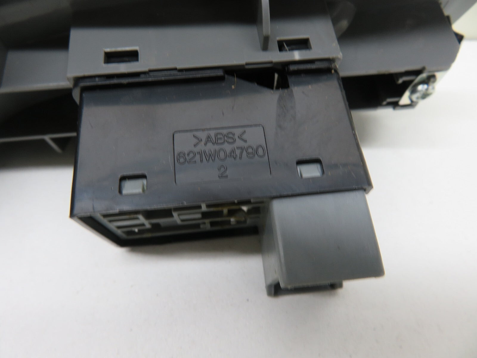 CHEVROLET LACETTI NSR REAR PASSENGER SIDE WINDOW SWITCH 2004-2010 1517-2