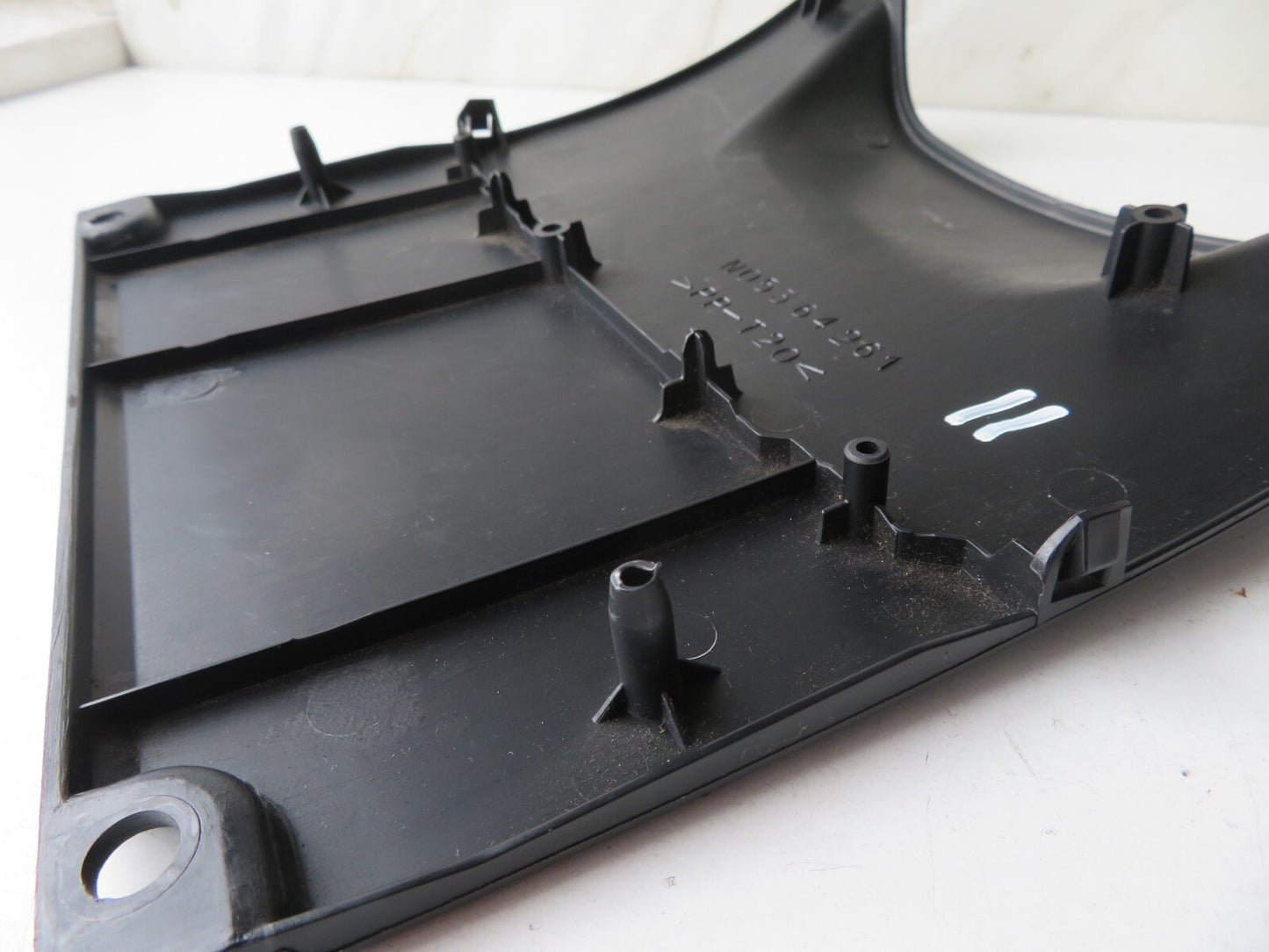 MAZDA MX5 MK2 OS LOWER DASH TRIM N05364261 1998-2005 A1204-11