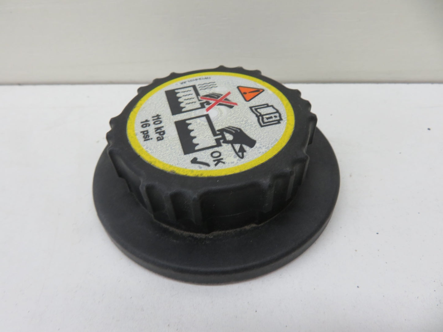 LAND ROVER FREELANDER 1 ENGINE ANTIFREEZE COOLANT CAP 2004-2006 1672-21