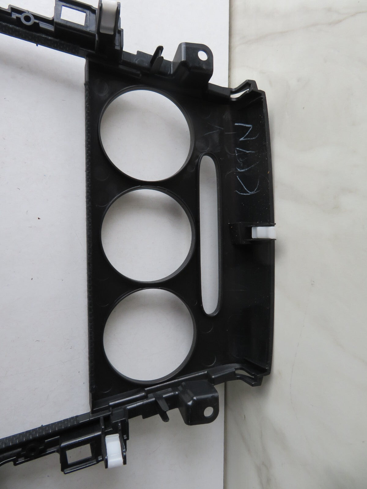 MAZDA CX7 CENTRE DASHBOARD AIR VENTS TRIM 2009-2012