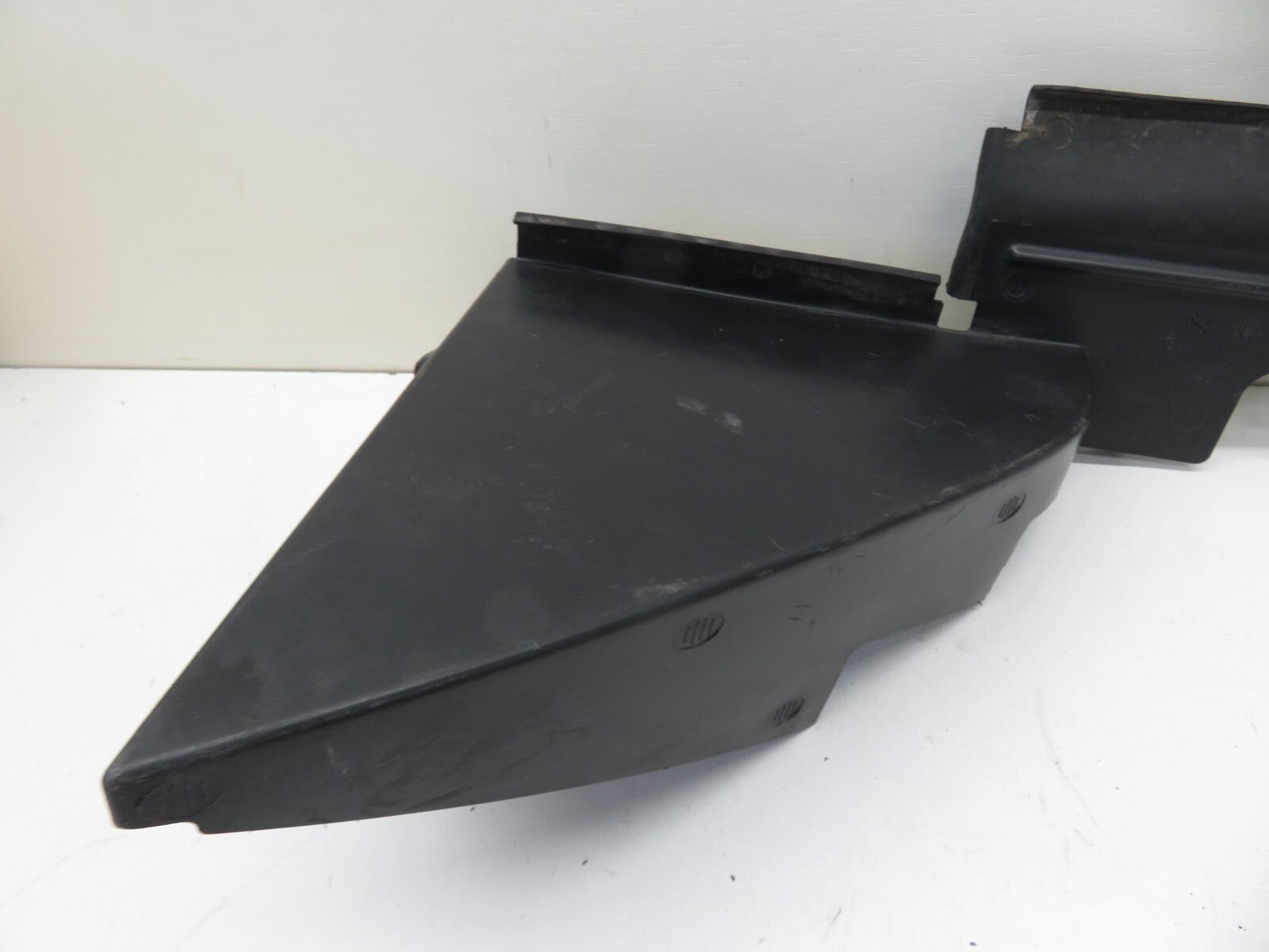 FORD FOCUS ST 225 OS DRIVER AIR DEFLECTOR TRIM 2006-2010 1232-8