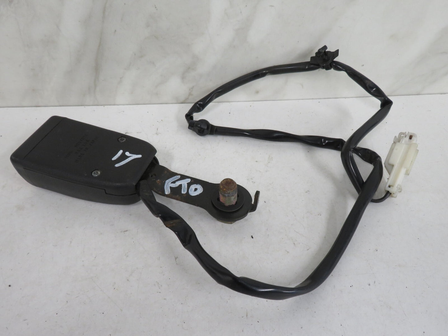 MITSUBISHI FTO OS DRIVER SEAT BELT BUCKLE MIX1710-17