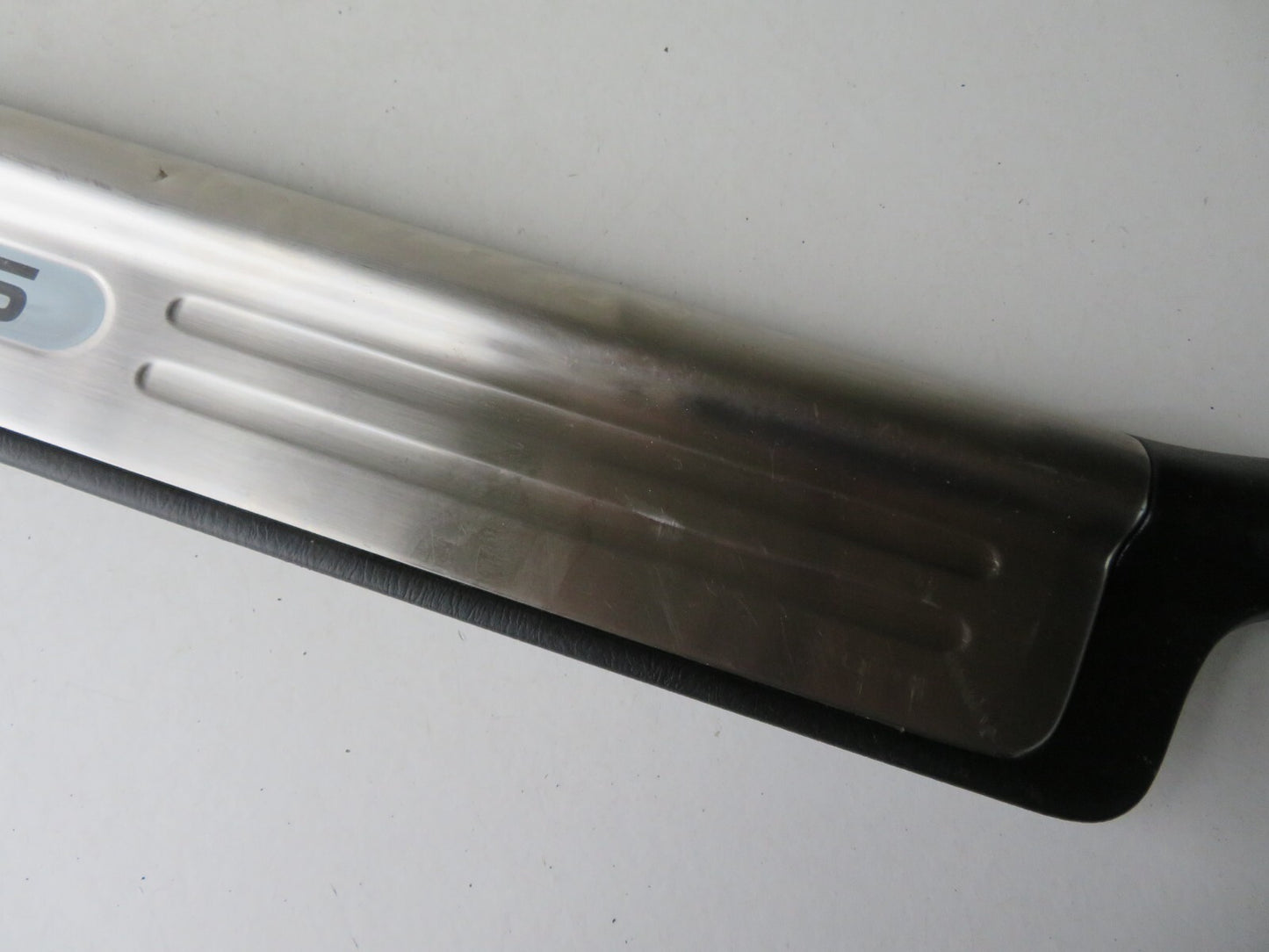 MAZDA MX5 MX-5 MK2 INTERIOR KICK PANEL SILL TRIMS PAIR 1998-2005