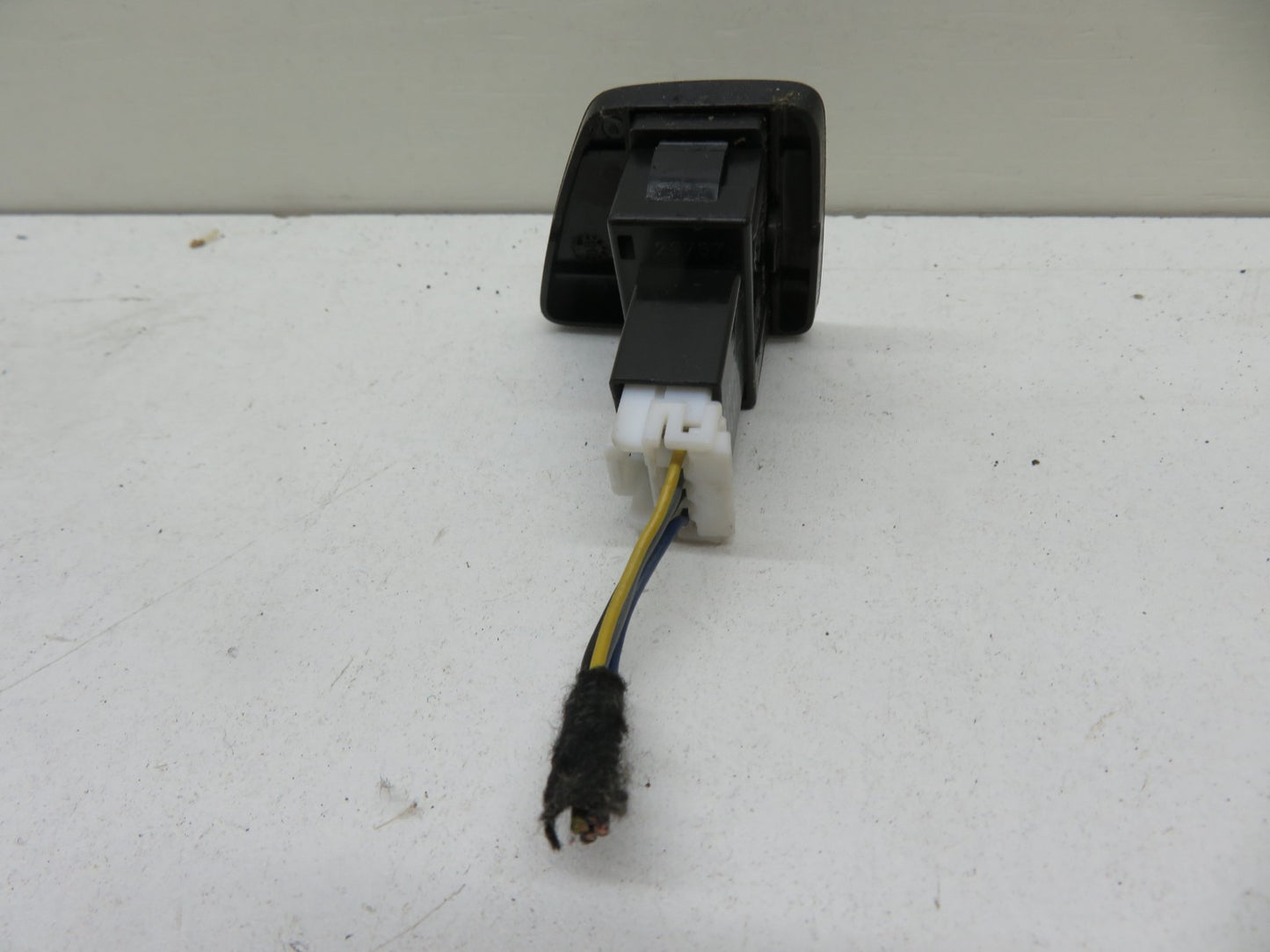 FIAT 500 WINDOW SWITCH 2007-2012 1837-21