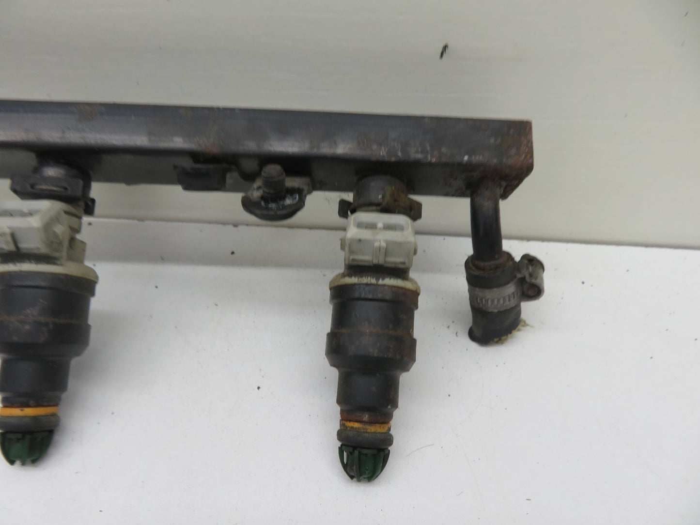 BMW E36 320I FUEL INJECTORS INJECTOR RAIL 0280150414 1990-1999