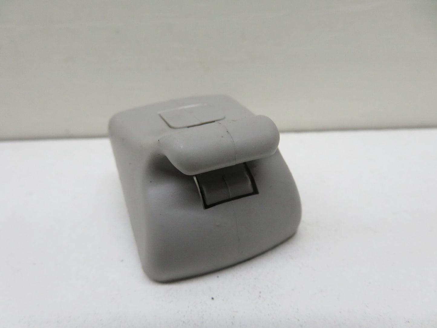 FORD MONDEO MK4 SUNVISOR CLIP 2007-2014 1734-47