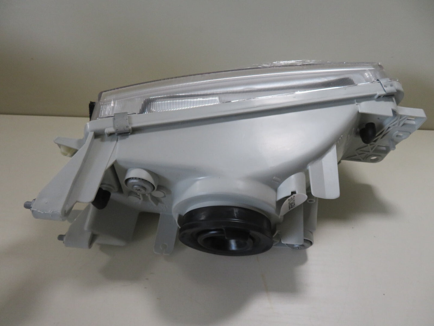 OS DRIVER RH HEADLIGHT FOR LIGHT FOR MITSUBISHI LANCER DEPO 214-1148R-LD-E 95-03