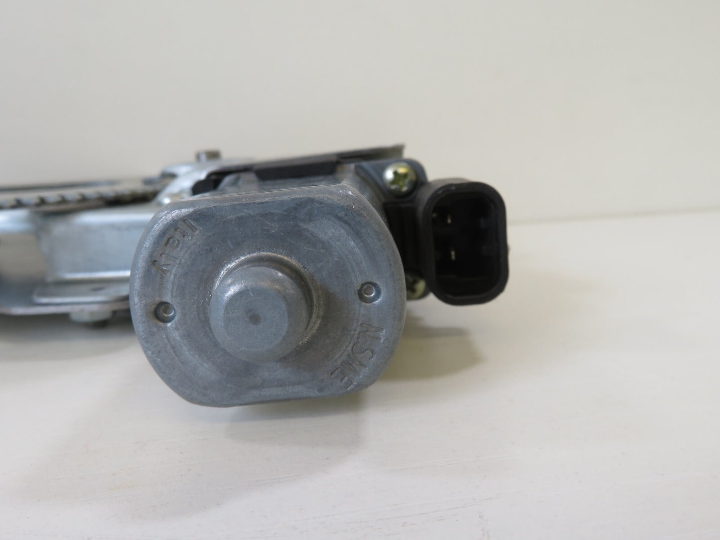  FRONT LEFT WINDOW MOTOR REGULATOR VALEO 850714 FOR JEEP GRAND CHEROKEE 96-99 