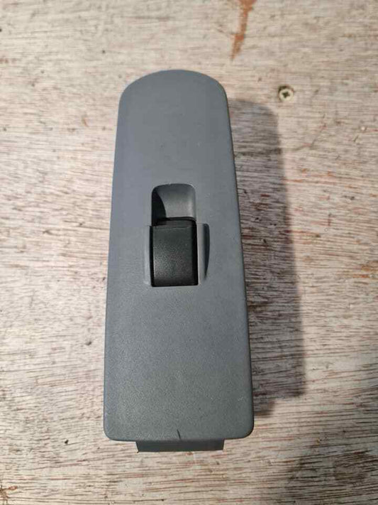 MITSUBISHI COLT CZ1 NS PASSENGER WINDOW SWITCH 2006 WV06