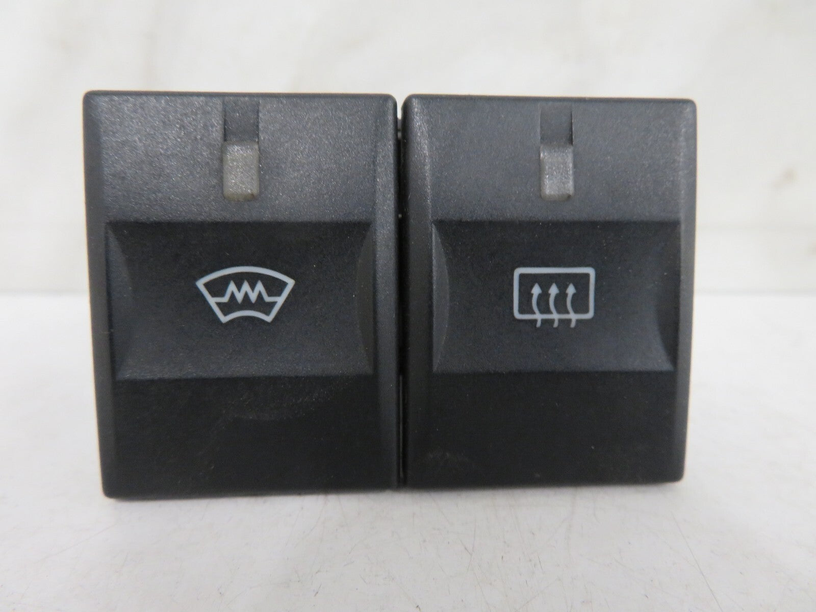FORD MONDEO MK3 WINDOW DEMIST SWITCHES 2000-2006 1639-8