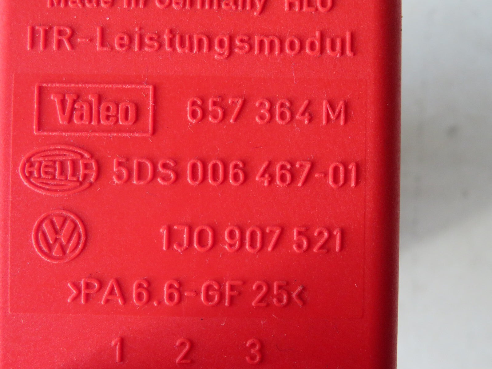 VOLKSWAGEN PASSAT B5 HEATER BLOWER MOTOR RESISTOR 1J0907521 1996-2001 A1101-15