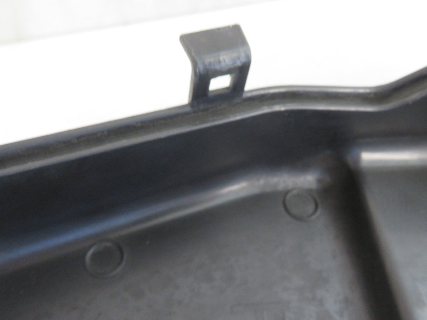 BMW 1 SERIES E88 OS POLLEN FILTER COVER TRIM 6925018 2007-2013 A2056-5