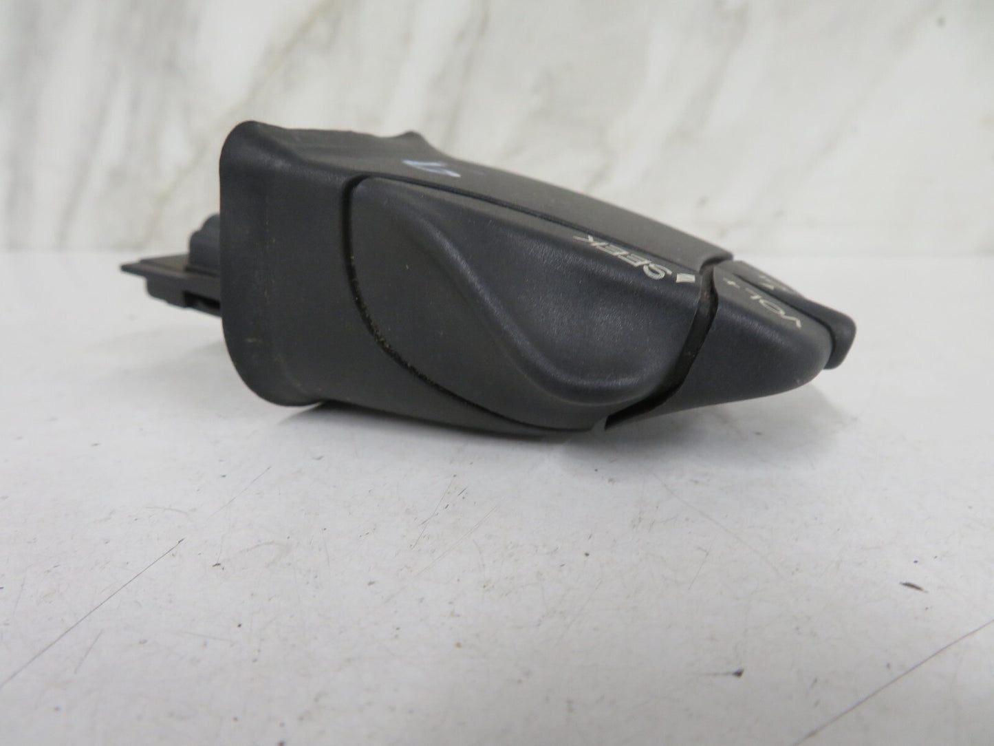 FORD MONDEO MK3 VOLUME CONTROL SWITCHES 96AB-14K147-AC 2001-2007 MIX1636-9