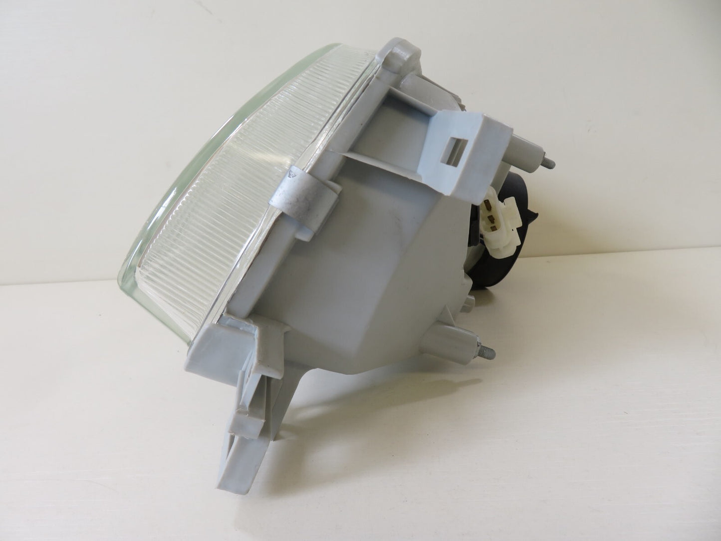 OS DRIVER RH DEPO HEADLIGHT FOR NISSAN PRIMERA 1996-1999 (SEE PHOTOS) 303R