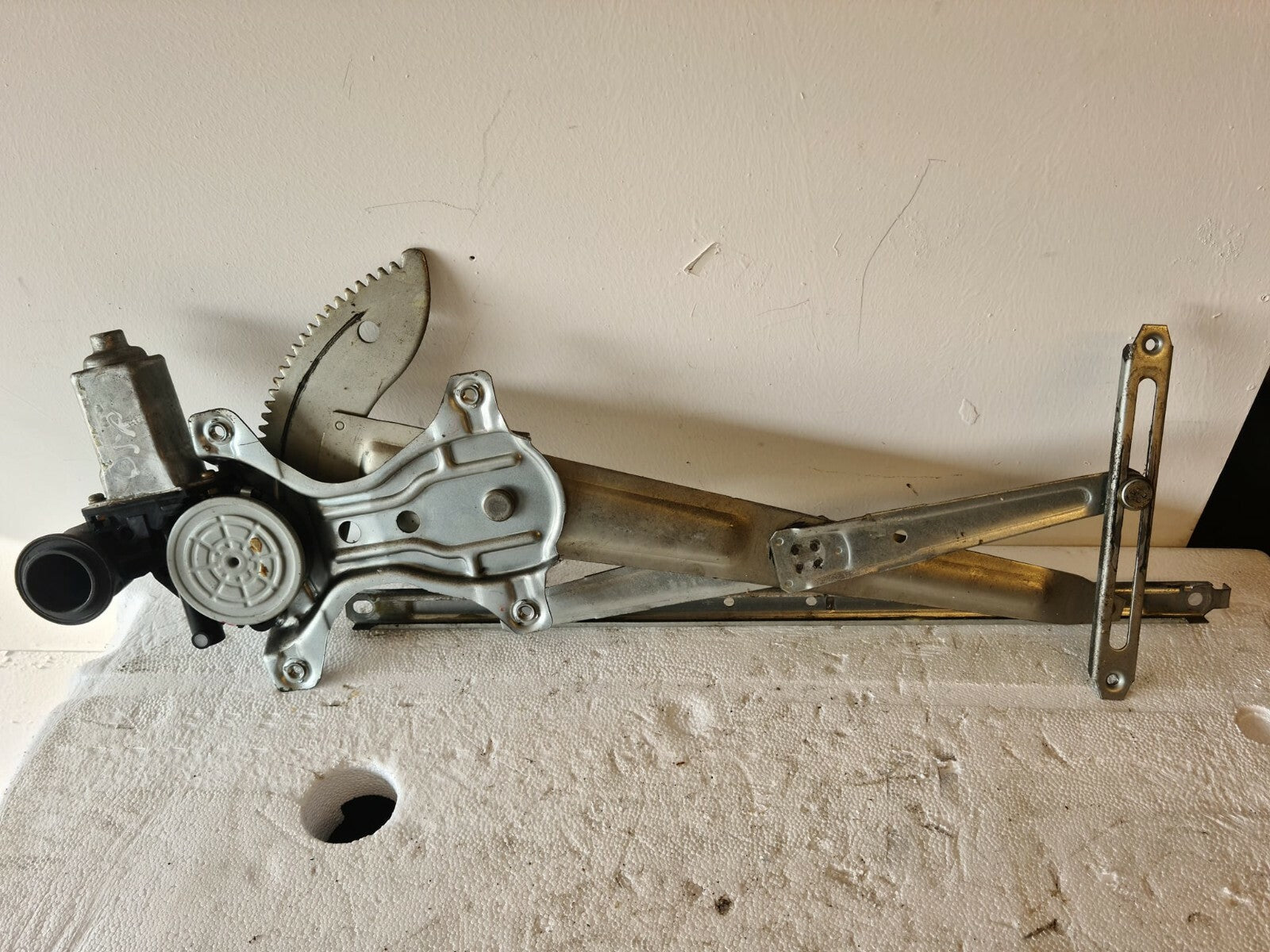 DAIHATSU YRV OSR WINDOW REGUALTOR 262100-1010 2001-2004