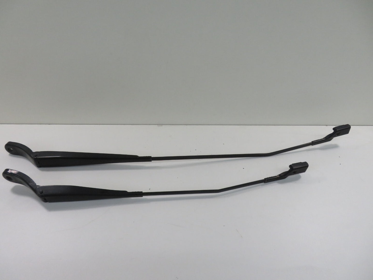 CITROEN BERLINGO MK2 FRONT WIPER ARMS PAIR 2008-2012
