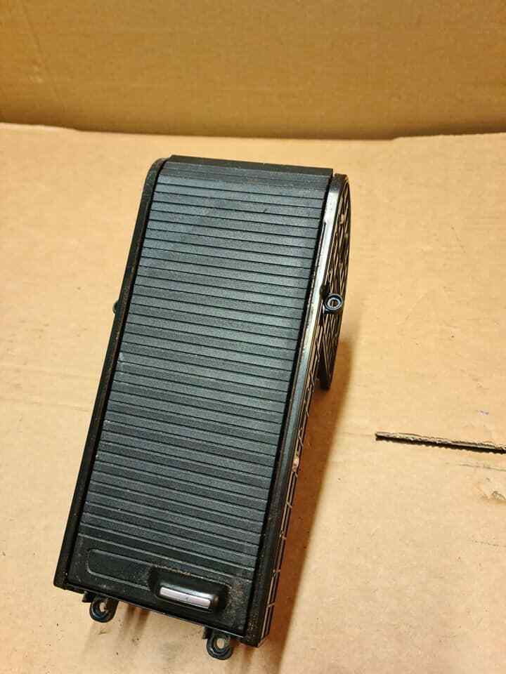 HYUNDAI I40 DRINKS STORAGE CUP HOLDER TRAY 86403-3Z410 2012-2015