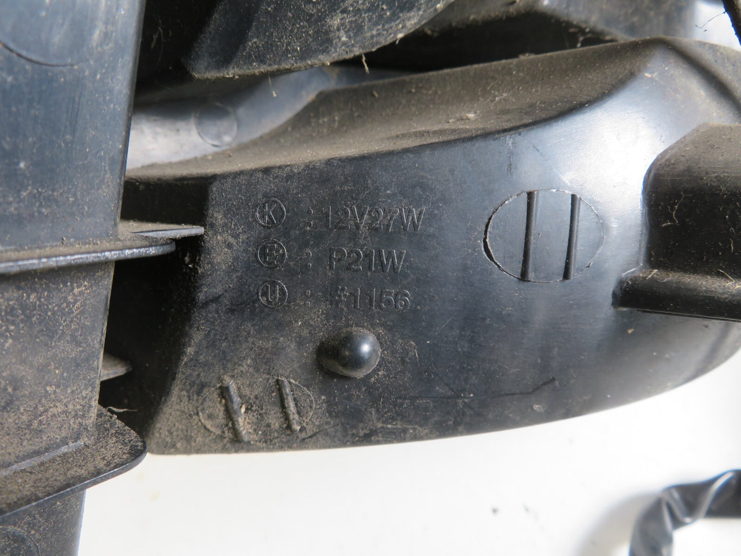 KIA RIO NS PASSENGER REAR TAIL LIGHT 2002-2005 BK1544