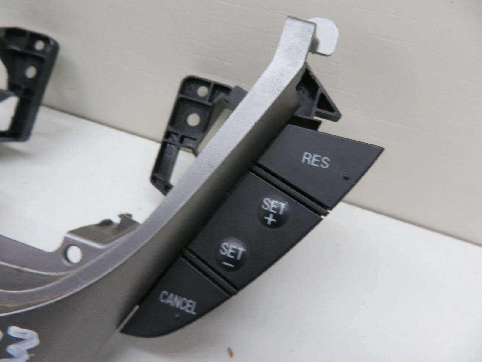 MAZDA CX7 STEERING WHEEL CRUISE CONTROL SWITCHES 2008-2012 1629-13