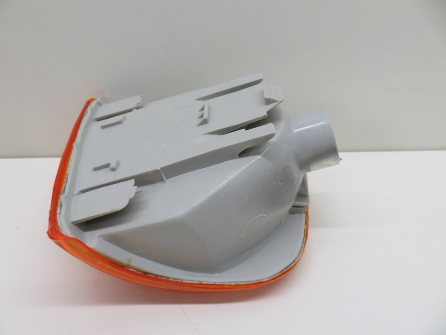 FRONT NS PASSENGER INDICATOR LIGHT FOR AUDI 100 441-1506-U YEARS 1982-1990