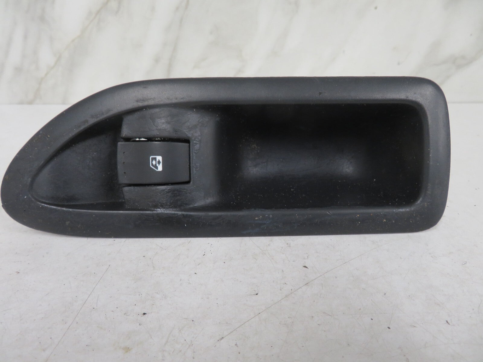 RENAULT LAGUNA MK2 NS PASSENGER SIDE WINDOW SWITCHES 2001-2007 1631-8