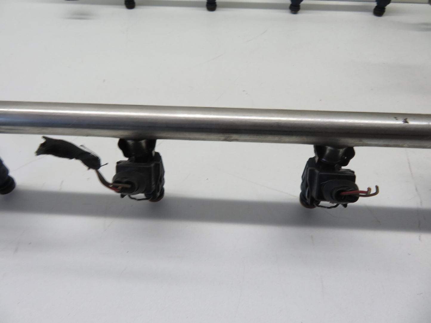 PORSCHE CAYENNE 955 V8 FUEL INJECTORS AND RAIL 0280156101 2003-2006 1804-2