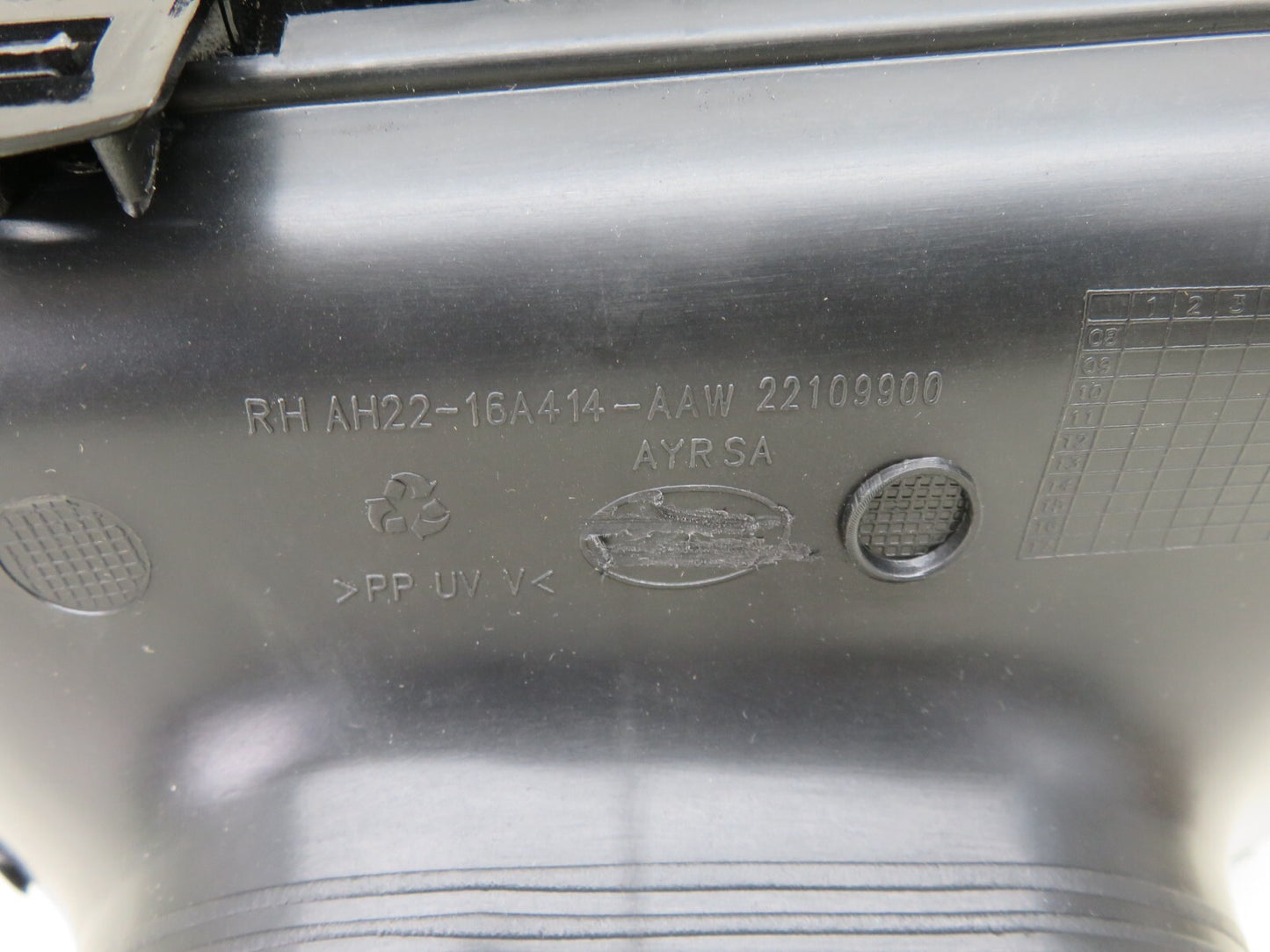 OS DRIVER FRONT GRILLE VENT FOR LAND ROVER DISCOVERY 2009-2018 L319