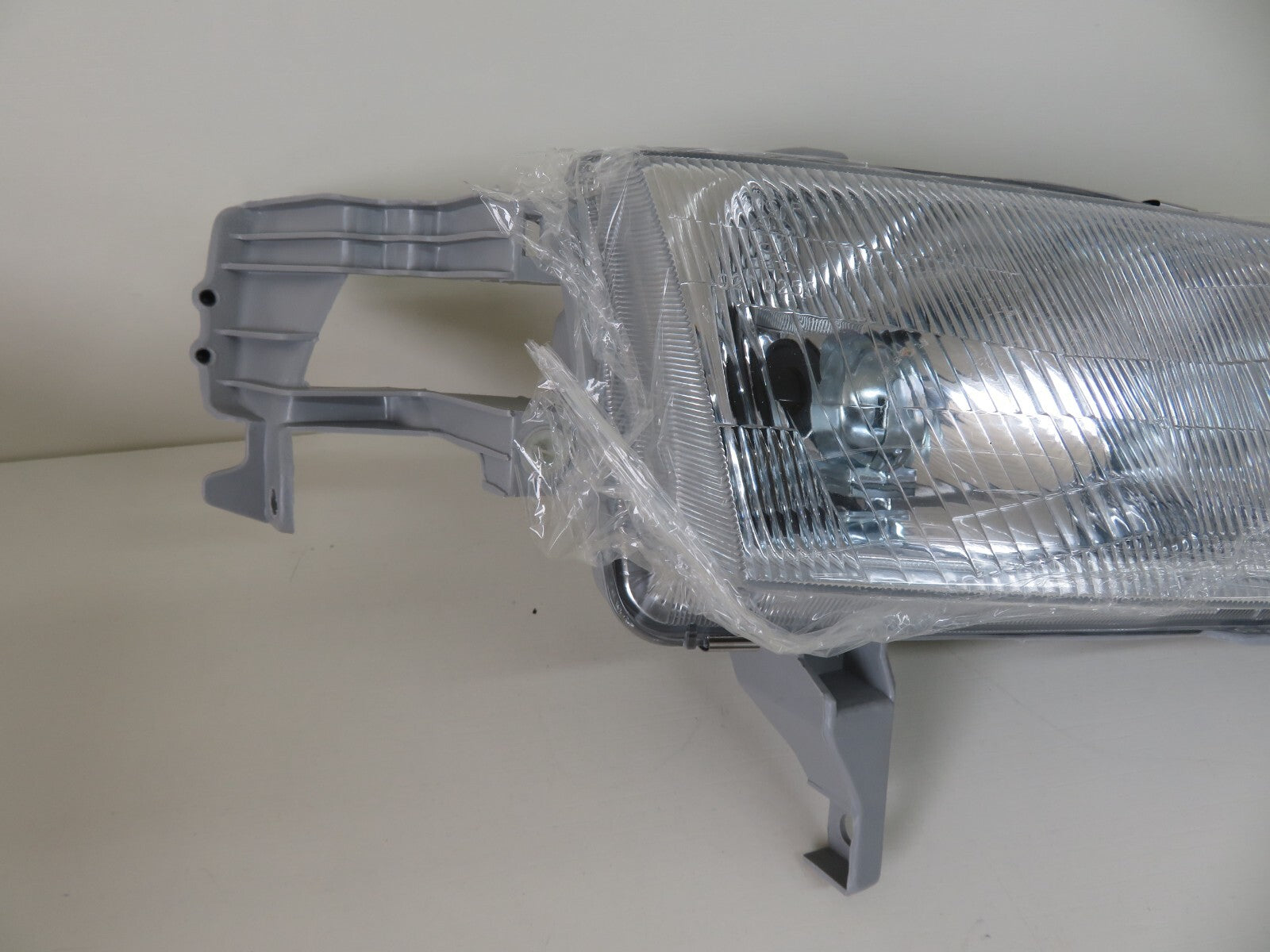 OS RH DRIVER HEADLIGHT FOR HONDA ACCORD TYC 20-3142-05-2B 1992-1995 #RMS