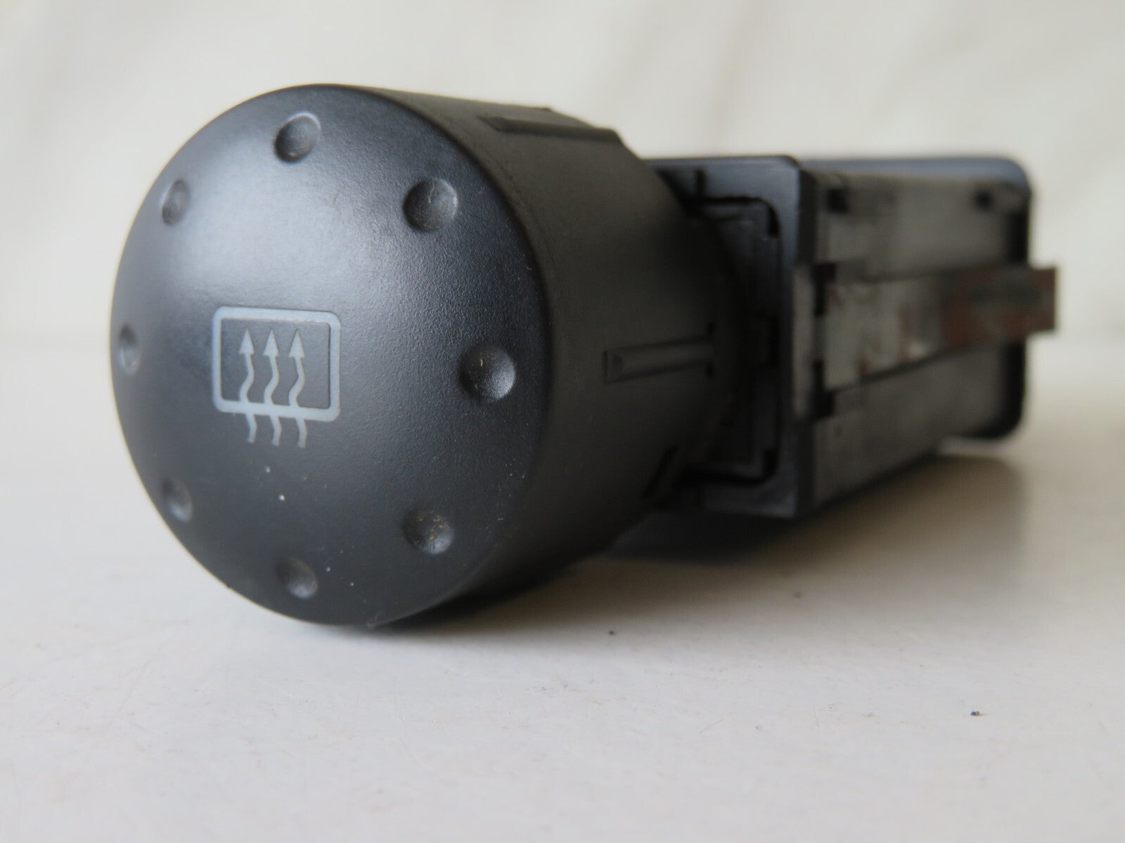 AUDI TT MK1 REAR DEMISTER SWITCH 8N0941503B 1998-2006 AMS1140