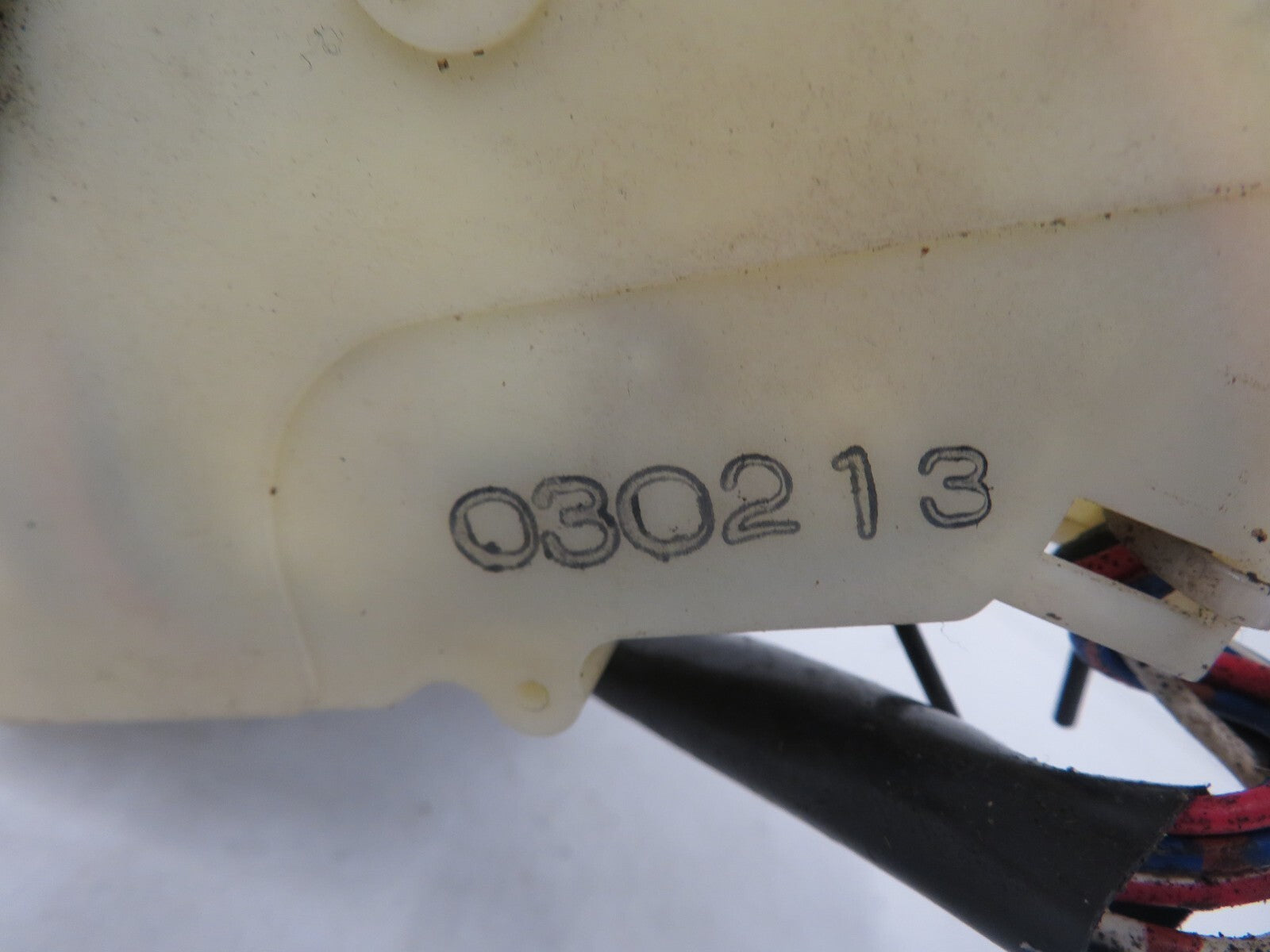 HONDA CRV MK2 NSR DOOR LOCK CATCH 2002-2006 1624-1