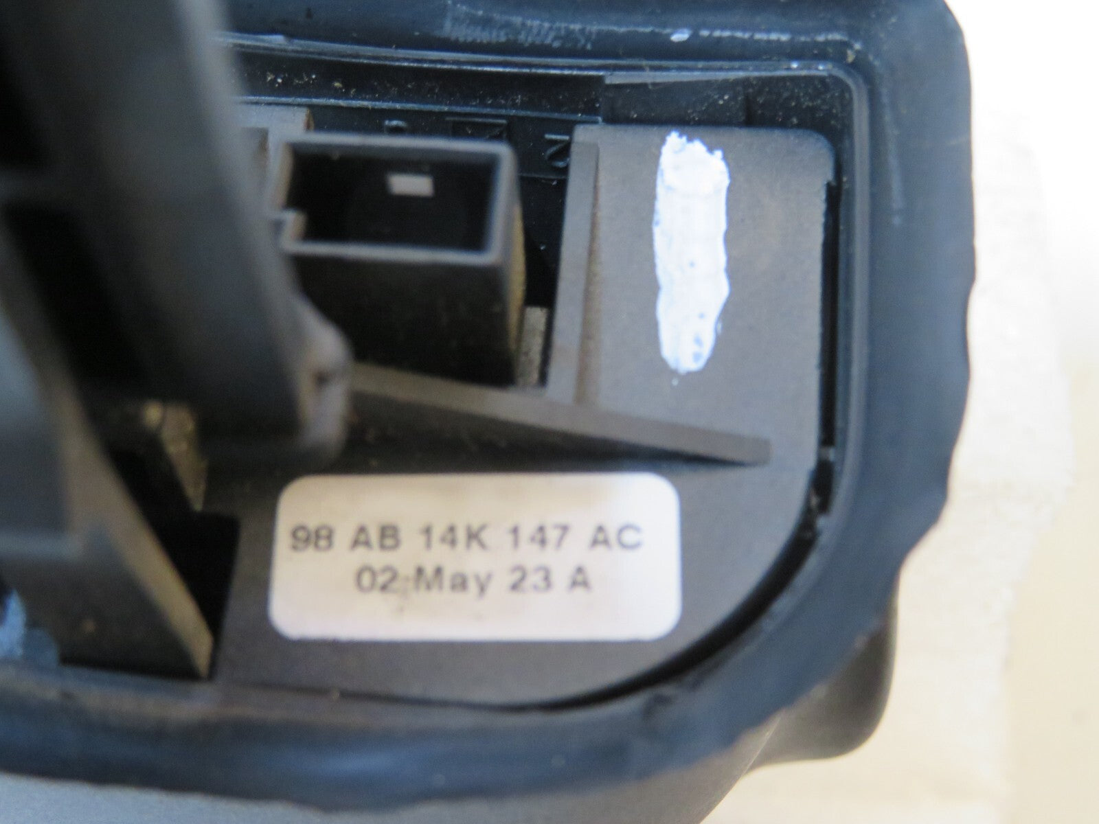 FORD FOCUS MK1 STEERING VOLUME CONTROL SWITCHES 1998-2004 AM53-1