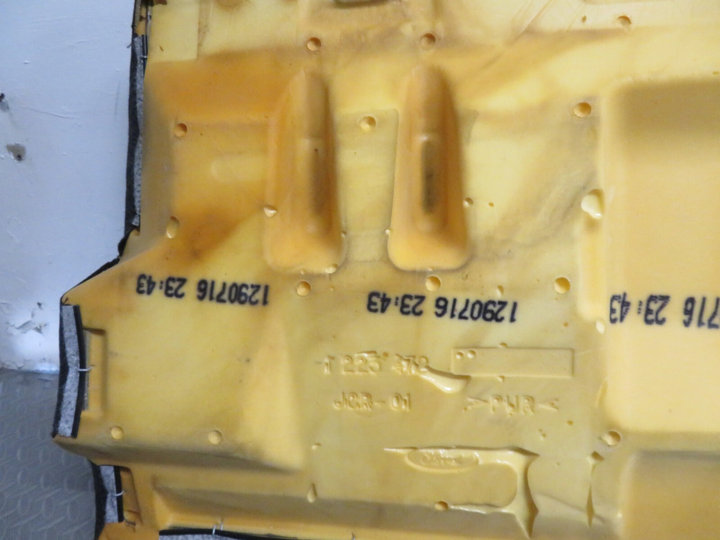 FORD FOCUS MK2 CC REAR HALF LEATHER SEAT BACK REST 2005-2010