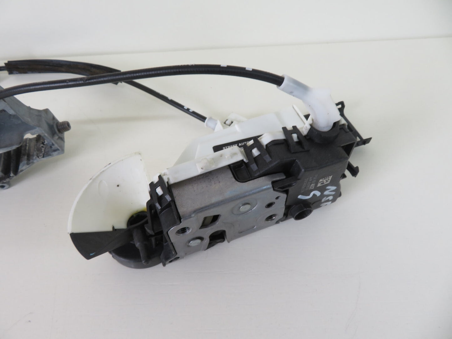 CITROEN BERLINGO MK2 NSF DOOR LOCK CATCH 2008-2014 1738-5