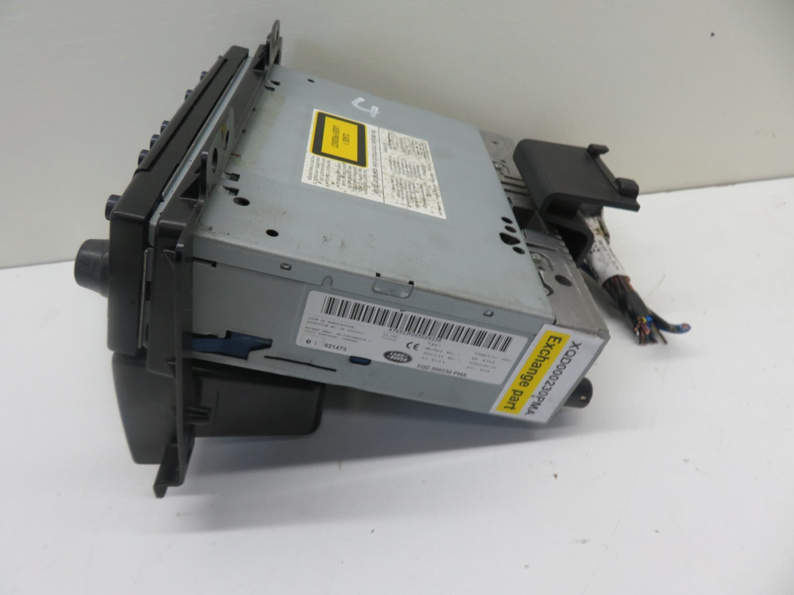 LAND ROVER FREELANDER 1 RADIO CD HEAD UNIT NAVIGATION XQD000230 1997-2006 1730-4