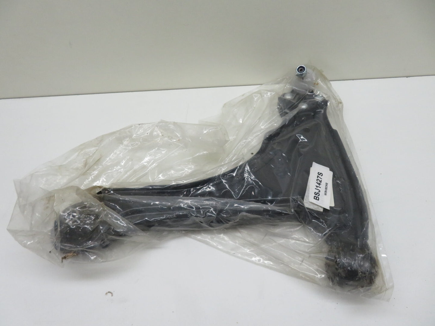 NS PASSENGER FRONT LOWER CONTROL ARM FOR VAUXHALL ASTRA 1991-2000 BSJ1427S