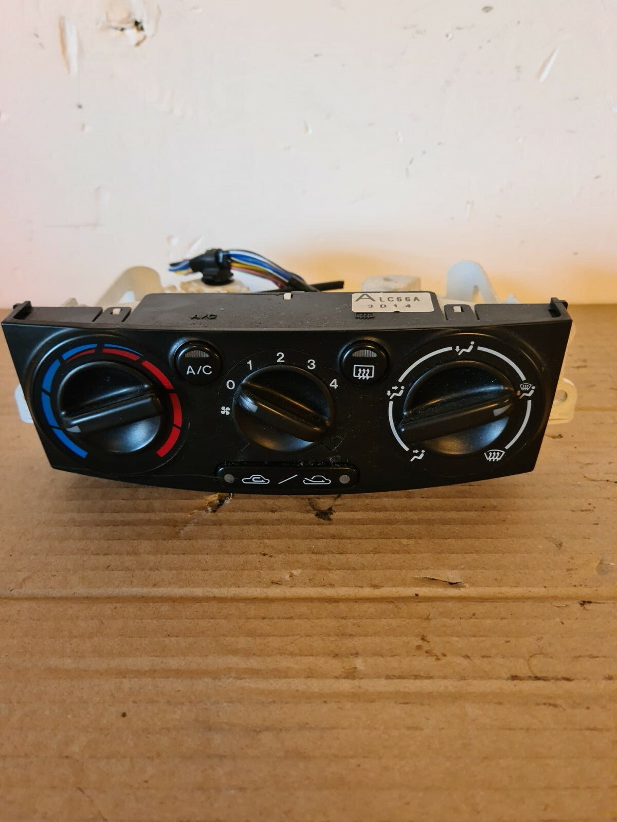 MAZDA MPV HEATER CLIMATE CONTROL SWITCHES 2004-2009 A51