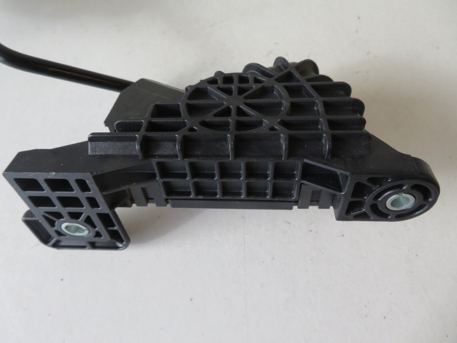 MAZDA 5 THROTTLE PEDAL 2005-2010 AMS1547