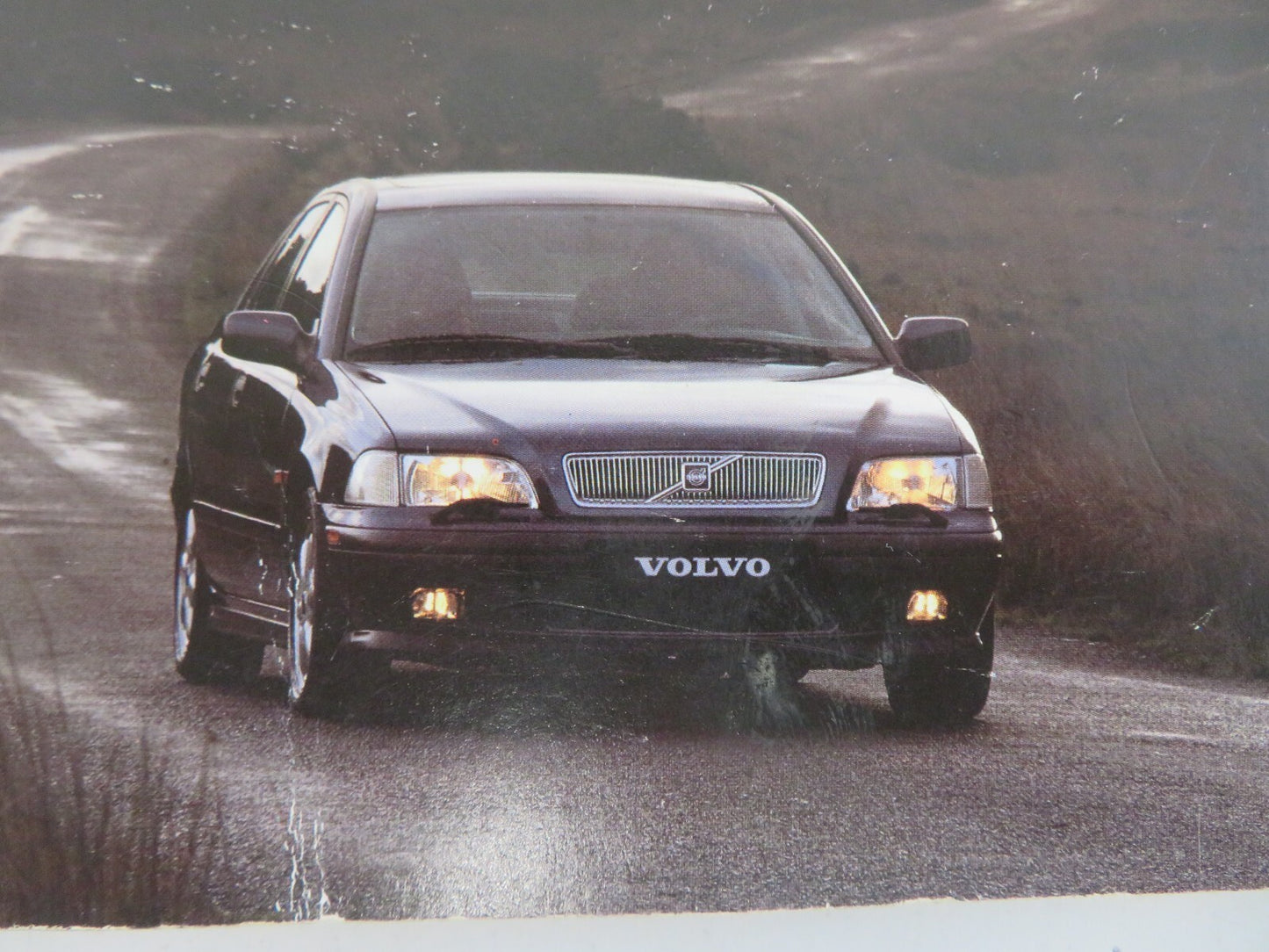VOLVO V40 OWNERS MANUAL WITH FOLDER 1995-2004 AMS-1