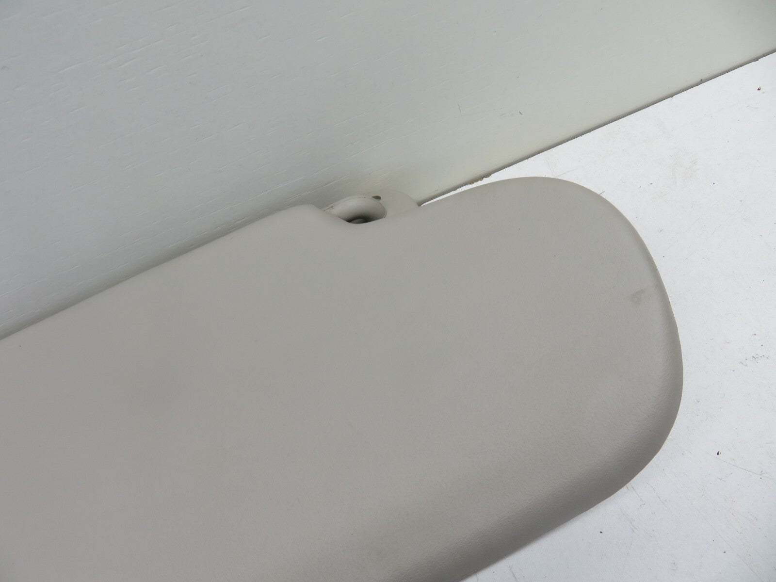 LAND ROVER FREELANDER 1 NS PASSENGER SUN VISOR 1997-2006 1734-1