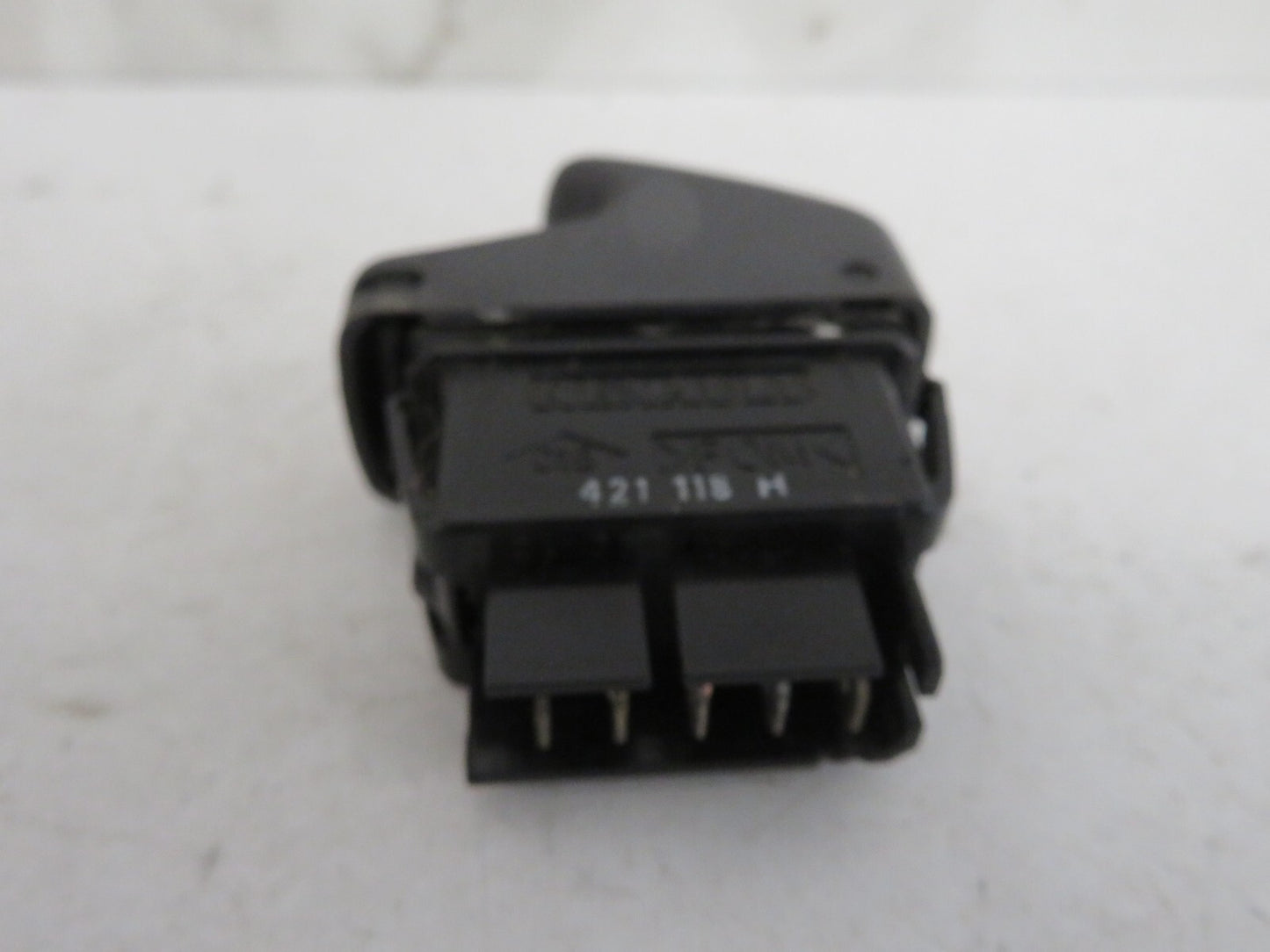 RENAULT CLIO MK2 REAR WINDOW SWITCH 1998-2001 A1652-13