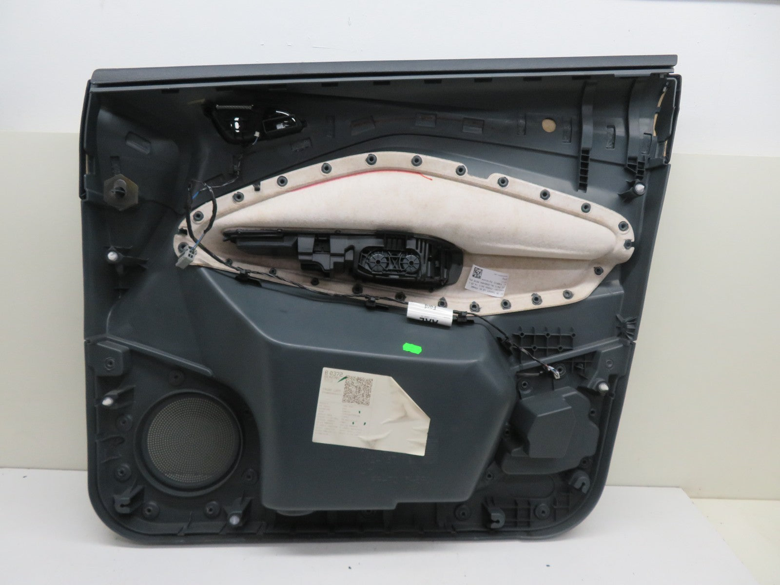 FORD C MAX NSF FRONT PASSENGER INTERIOR DOOR CARD 2010-2015