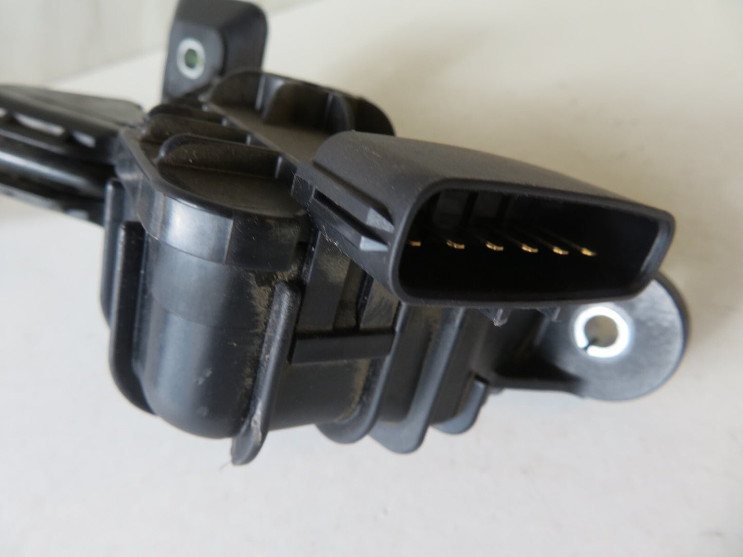 MAZDA 5 THROTTLE PEDAL 2005-2010 AMS1547