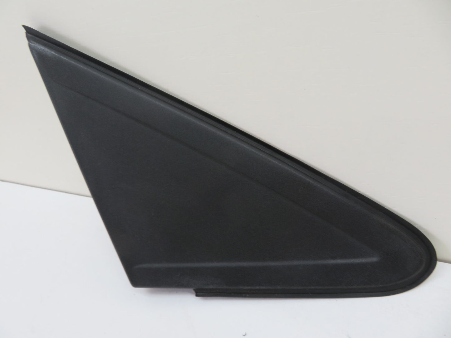 FORD FOCUS MK2 ST225 OS DRIVER FRONT QUARTER TRIM 2006-2010 1330-13