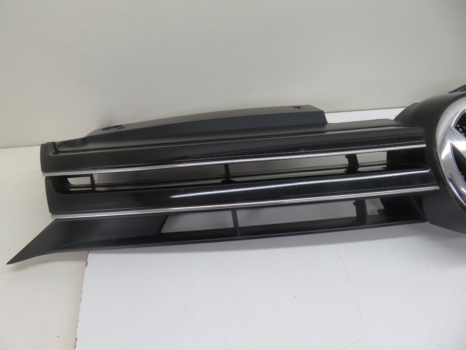 VOLKSWAGEN VW GOLF MK6 FRONT BUMPR GRILL BLACK 2009-2013