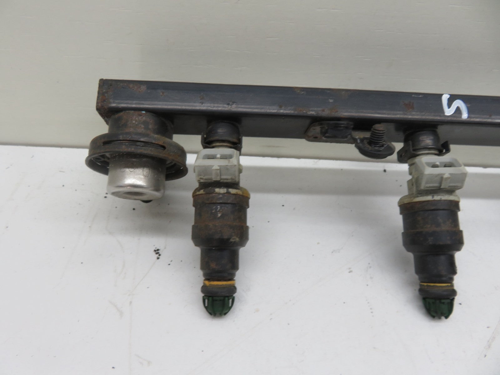 BMW E36 320I FUEL INJECTORS INJECTOR RAIL 0280150414 1990-1999