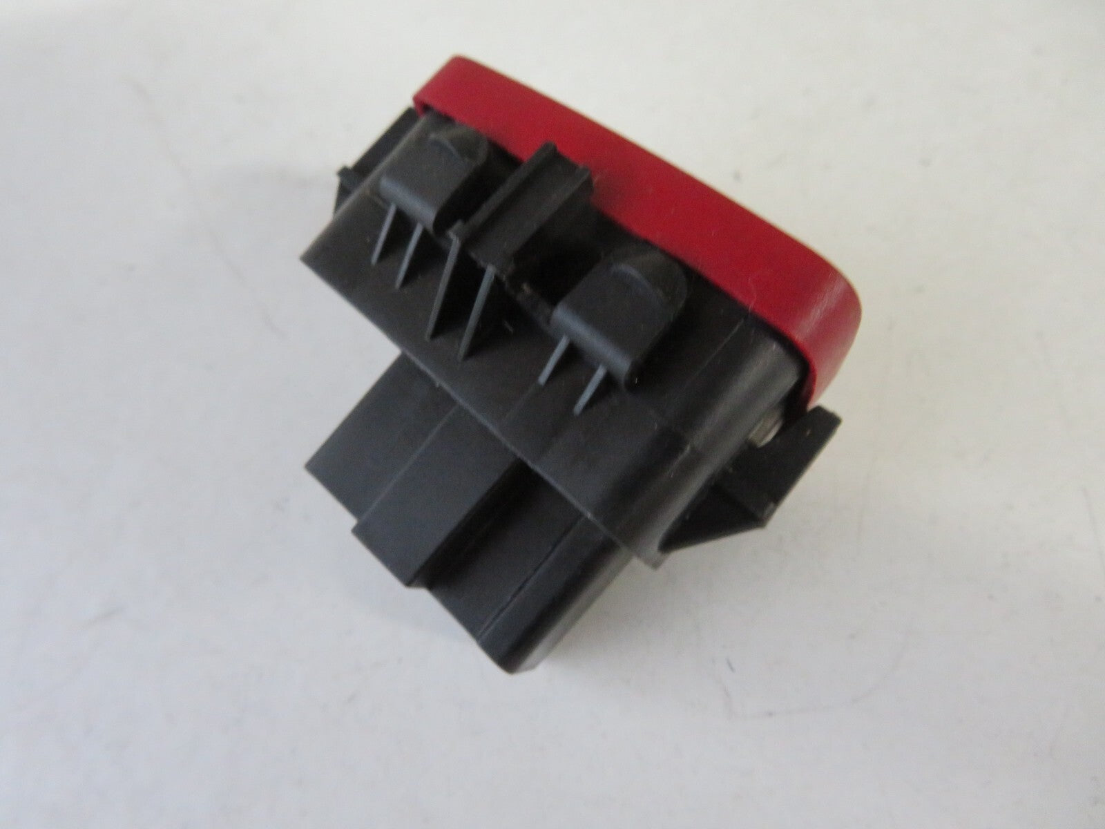 FIAT CROMA HAZARD SWITCH 2005-2011 A1617-8