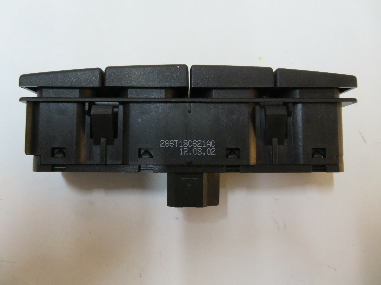 FORD FIESTA MK6 PRE FACELIFT WINDOW DEMIST SWITCH 2S6T-18C621-AC 2002-2007 