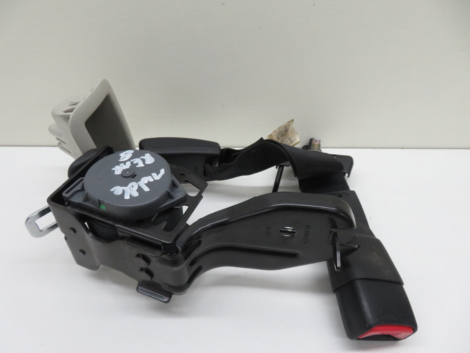 MAZDA CX7 REAR MIDDLE SEAT BELT WITH BUCKLE 2008-2012 1325-8