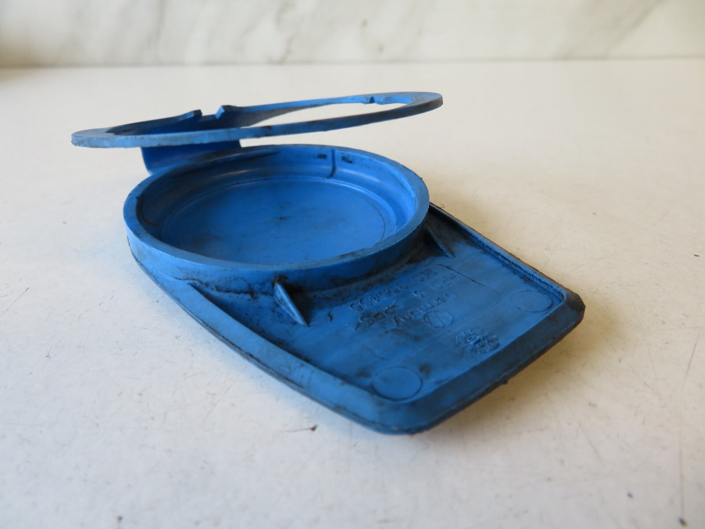 VOLKSWAGEN VW TOURAN WASHER FLUID CAP 2003-2010 AMS1605