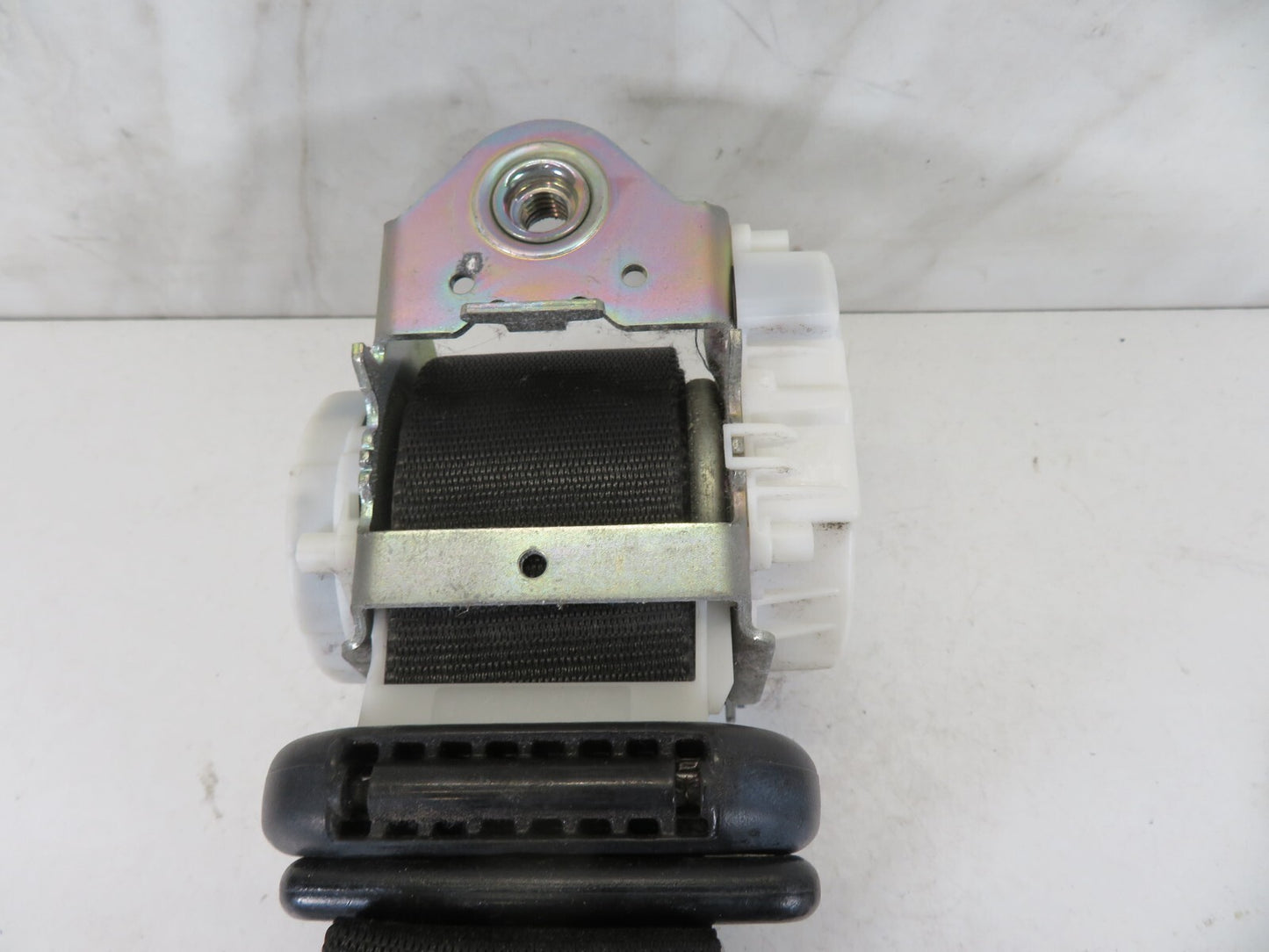 FORD FOCUS CC OSF SEAT BELT 6N41-L61294-AF 2006-2010 A1629-14